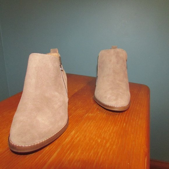 Lucky Brand Ankle booties - Picture 2 of 6